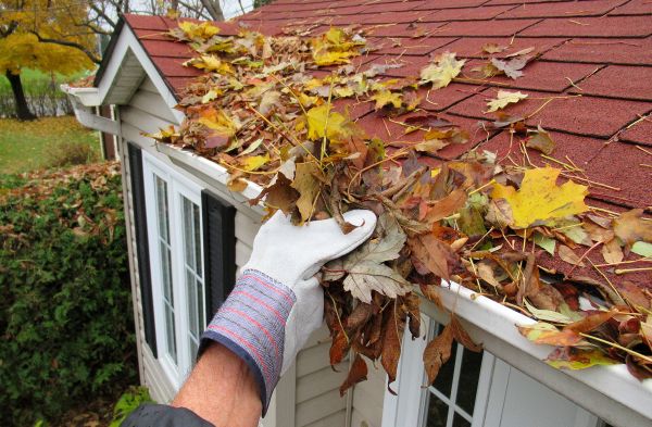 Rain Gutter Cleaning Service in Keller