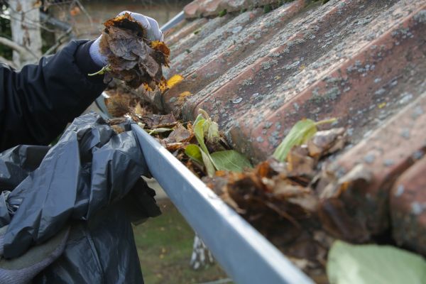 Commercial Gutter Unclogging in Keller